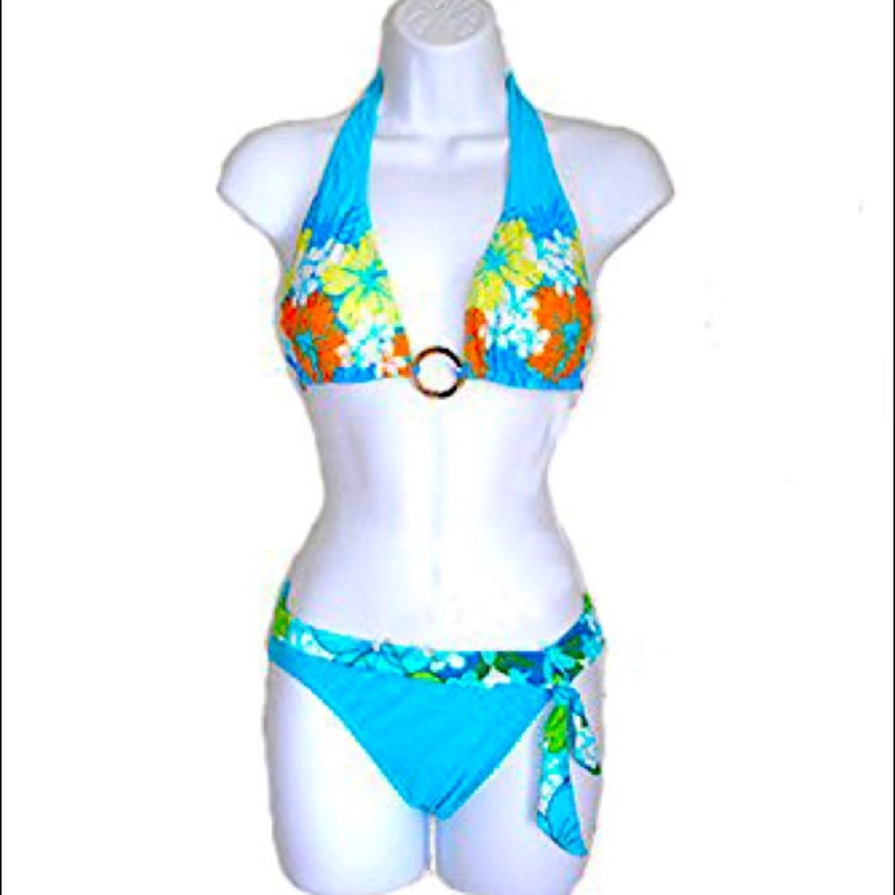 COPY - 1 female mannequin torso white